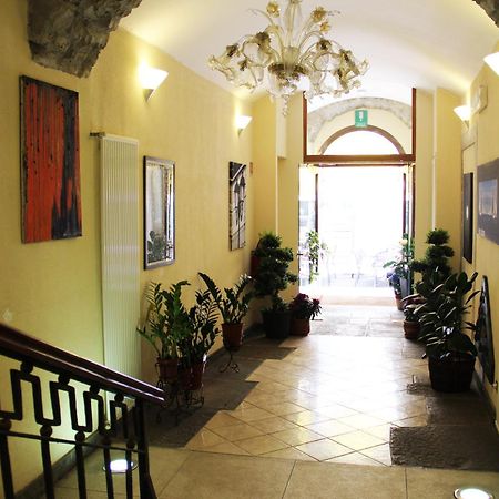 Albergo Al Viale Триест Екстериор снимка