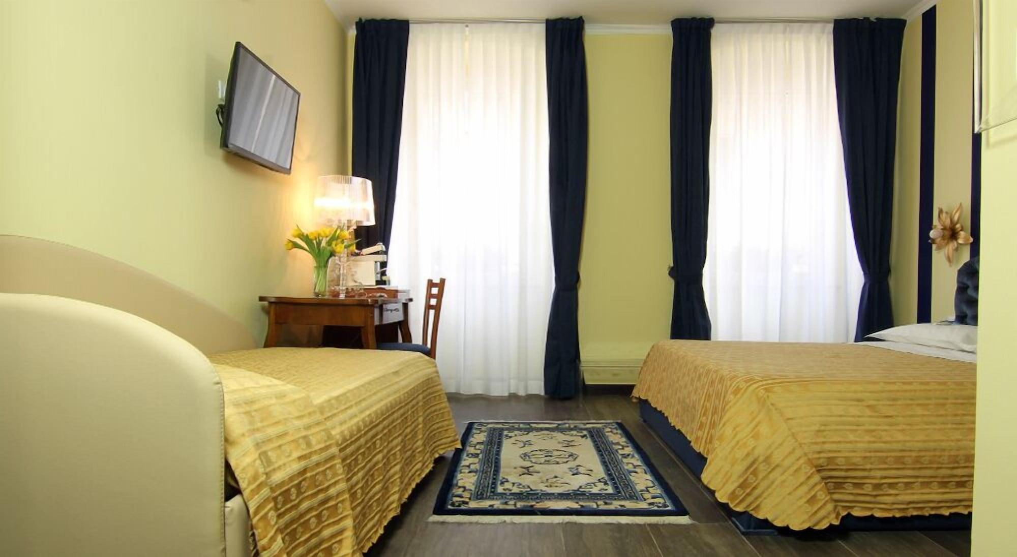 Albergo Al Viale Триест Екстериор снимка