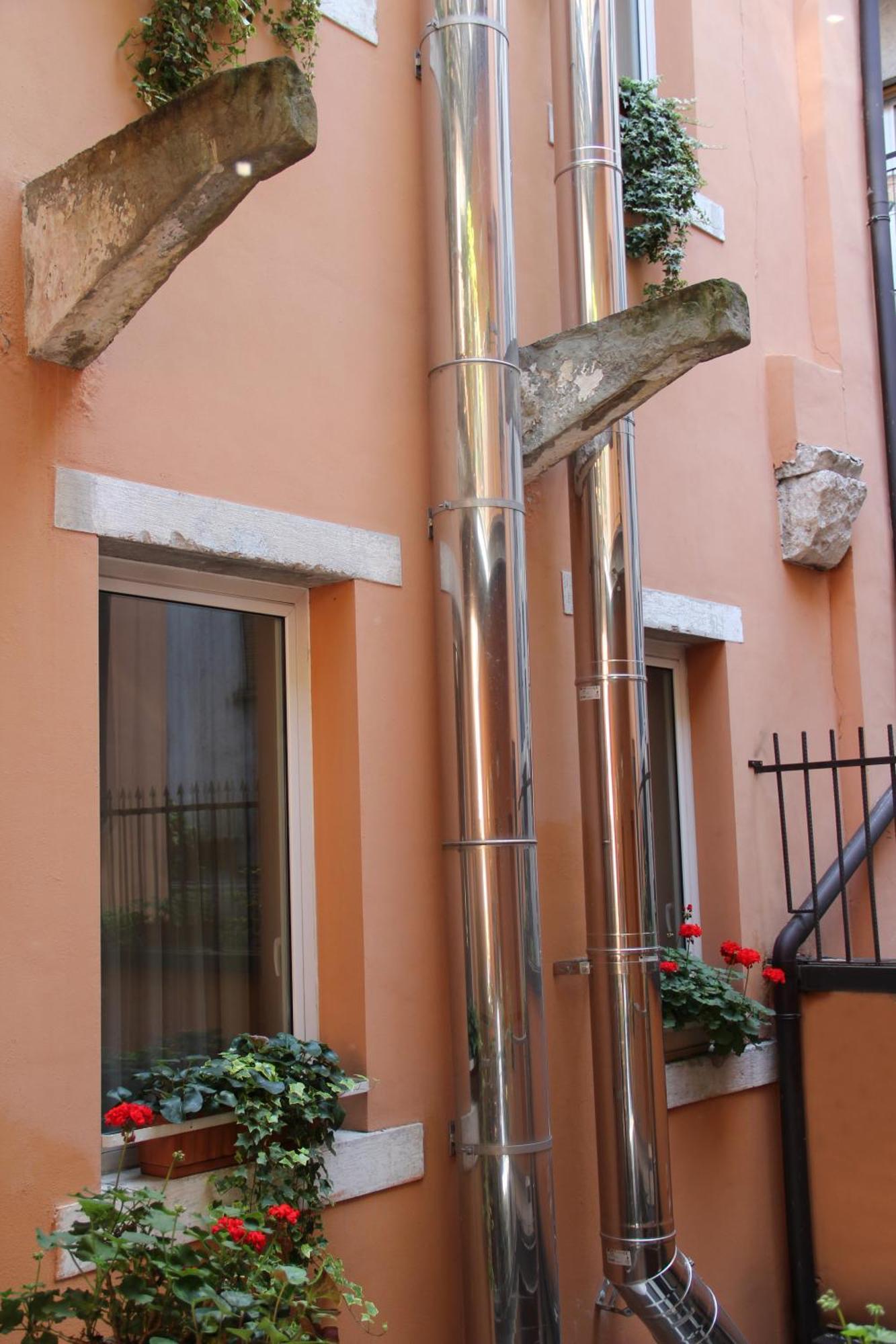 Albergo Al Viale Триест Екстериор снимка