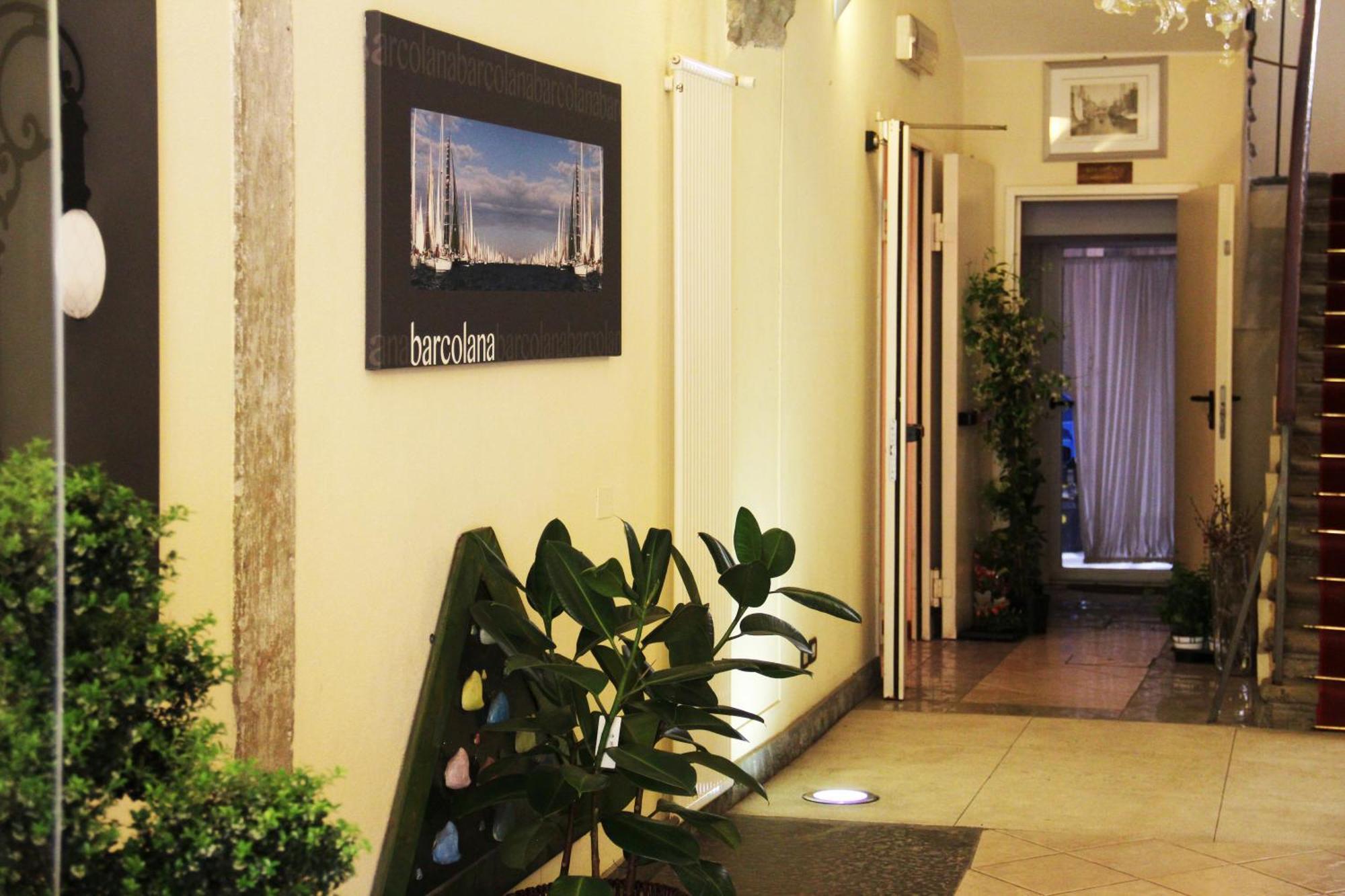 Albergo Al Viale Триест Екстериор снимка